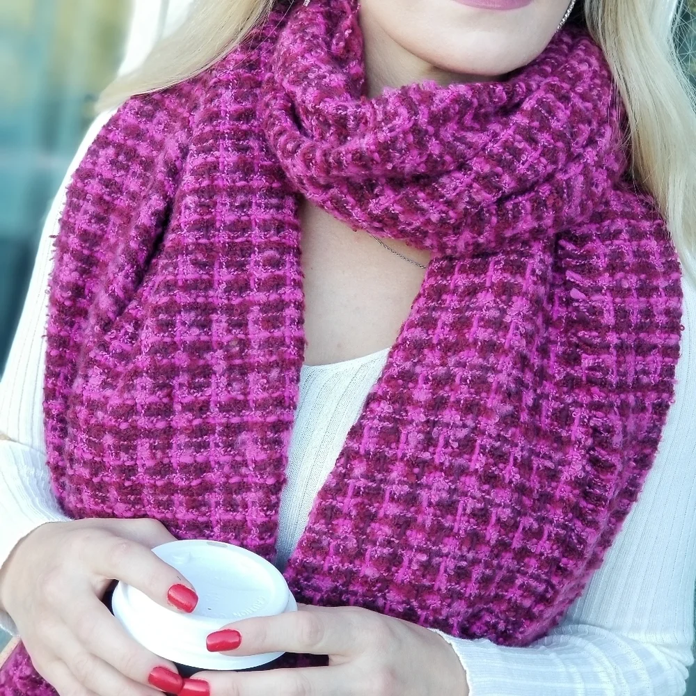 BERRY DELIGHTFUL Scarf / Shawl / Wrap - oversized - Picture 3 of 5
